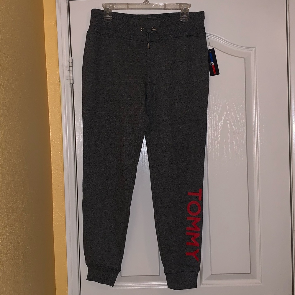 Tommy Hilfiger sweats